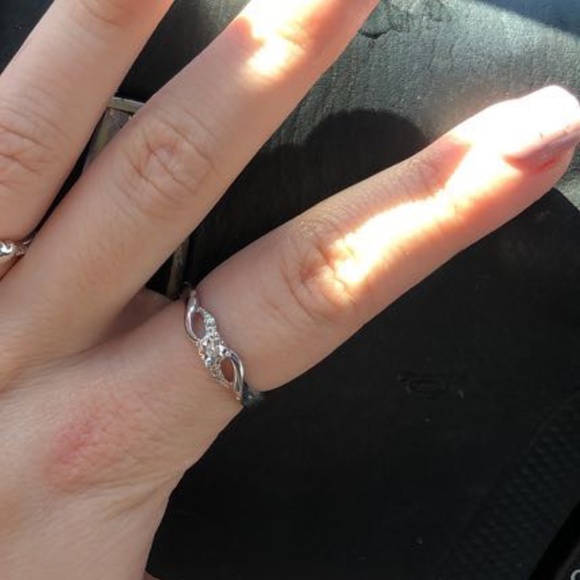 kay jewelers promise ring - Picture 7 of 7